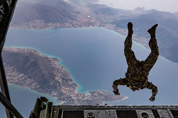 Freefall Jump Greek SF